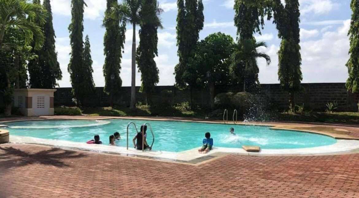 plaridel_heights_swimmingpool